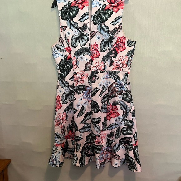 👗👗👗Summer dress from Myers Australia: size 10 Tokito brand - Picture 3 of 8
